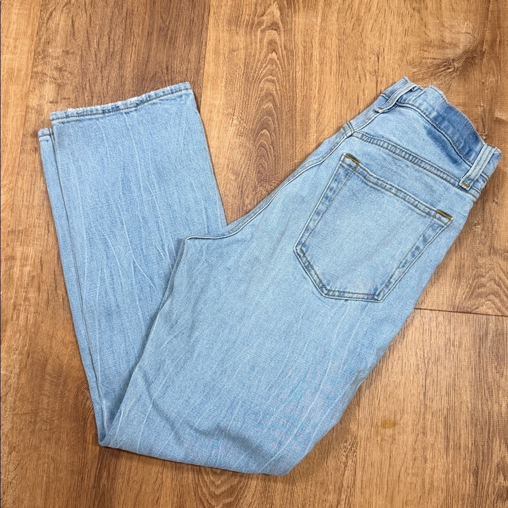 Abercrombie & Fitch Women's Theβ Ankle Straight Light Blue Jeans size 2/26